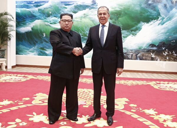ロシアのラブロフ外相と北朝鮮の金正恩朝鮮労働党委員長が平壌で会談 - Sputnik 日本