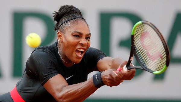 Tennis - French Open - Roland Garros, Paris, France - June 2, 2018 Serena Williams of the U.S. in action during her third round match against Germany's Julia Goerges - Sputnik 日本