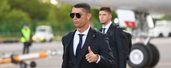 ロシアの伝統が、ロナウド選手を笑わせた - Sputnik 日本