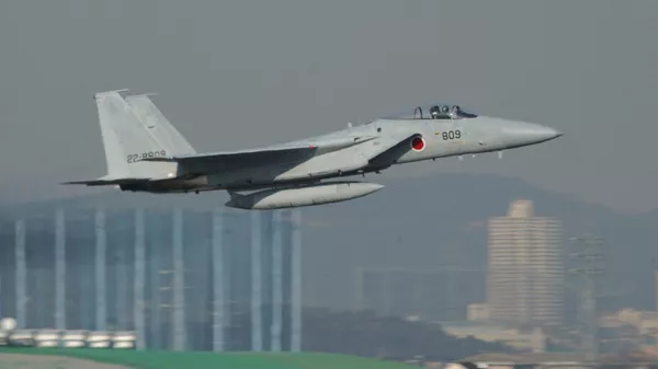 Японский истребитель F-15  - Sputnik 日本