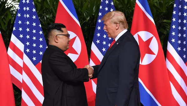 トランプ氏と正恩氏、ついに対面　史上初の米朝首脳会談で【写真・動画】 - Sputnik 日本