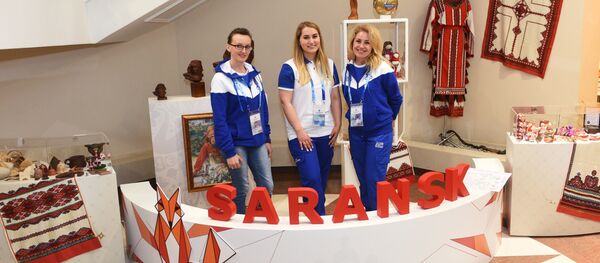 W杯ロシア大会：日本人サポーターをお助け！　日本語を学ぶロシア人ボランティアたち - Sputnik 日本