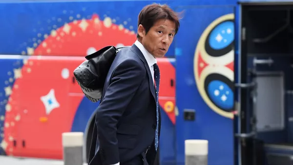 サッカー日本代表帰国　監督ら会見 - Sputnik 日本