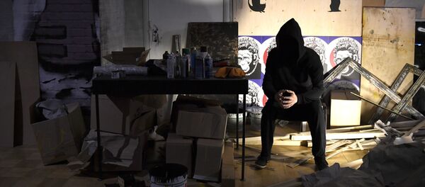 Предпоказ выставки Бэнкси в Москве - Sputnik 日本