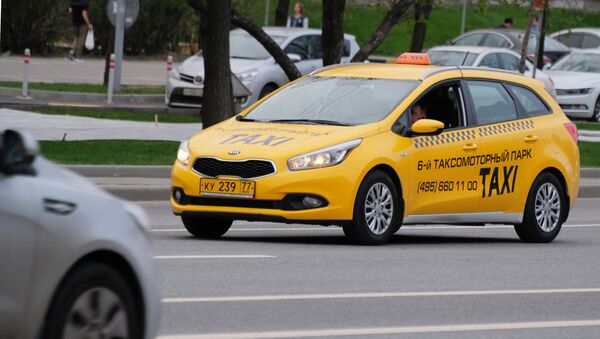Автомобиль такси - Sputnik 日本