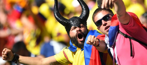 Болельщики сборной Колумбии во время матча группового этапа чемпионата мира по футболу между сборными Колумбии и Японии - Sputnik 日本
