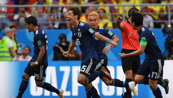 ゴールを喜ぶ日本代表の選手たち - Sputnik 日本