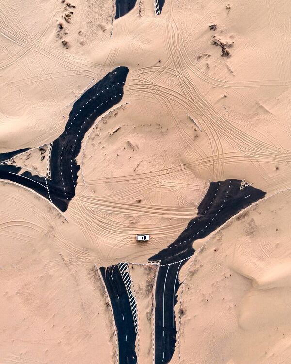 アラブ首長国連邦の道路を空から撮影 - Sputnik 日本