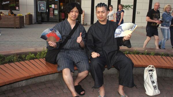 北海道から来たサポーター、青柳さん（左）と村井さん（右） - Sputnik 日本