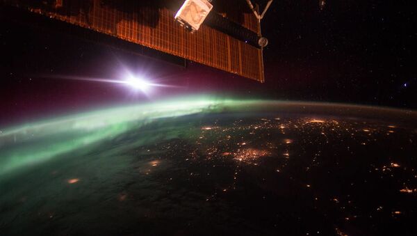 Снимок северного сияния, сделанный американским астронавтом Скоттом Келли с борта МКС - Sputnik 日本