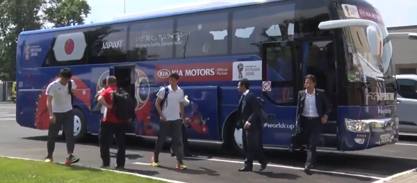 泣ける 最終試合翌日、ベースキャンプのスタッフが日本代表を温かく出迎え 泣ける 最終試合翌日、ベースキャンプのスタッフが日本代表を温かく出迎え - Sputnik 日本