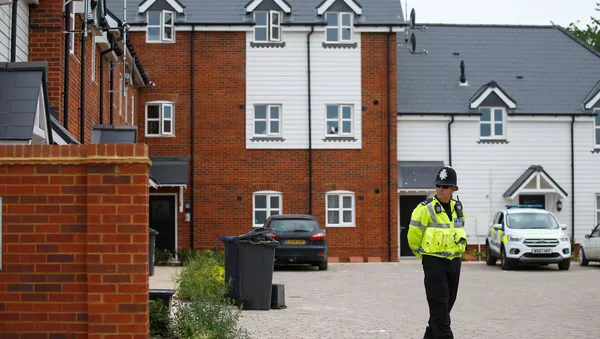 Un policía británico en Amesbury, el Reino Unido
