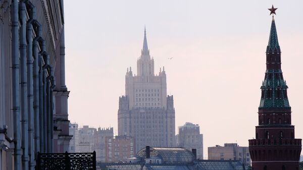 クレムリン越しに見えるロシア外務省本庁 - Sputnik 日本