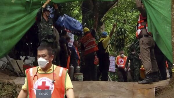 タイ洞窟の少年８人救出　５人残る - Sputnik 日本