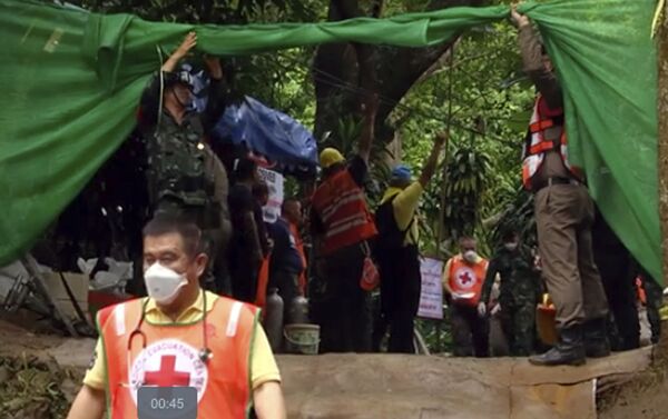 タイ洞窟の少年救出作戦、機密情報に - Sputnik 日本