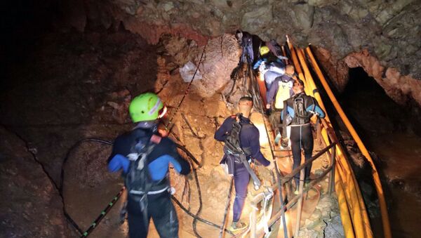 タイ洞窟の児童救出作戦　今日が最終段階 - Sputnik 日本