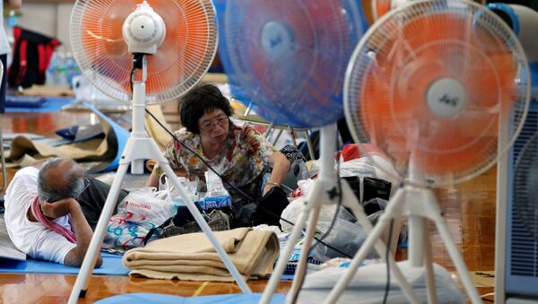 安倍氏、豪雨被害の岡山視察　「支援をしっかりやっていく」 - Sputnik 日本
