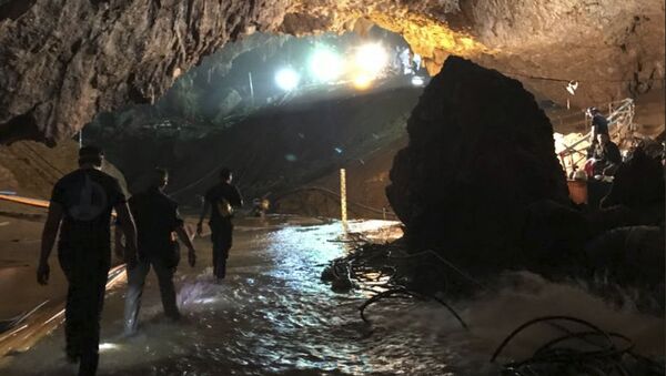 タイ、サッカー少年の洞窟からの救出劇が映画化へ - Sputnik 日本