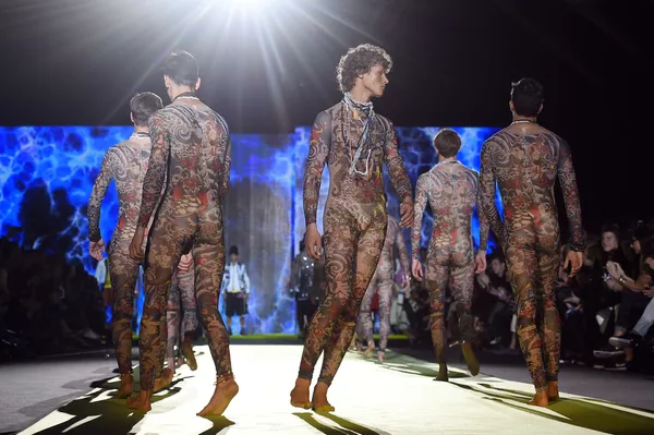ミラノメンズコレクションで発表されたDsquared2のコレクション ミラノメンズコレクションで発表されたDsquared2のコレクション - Sputnik 日本