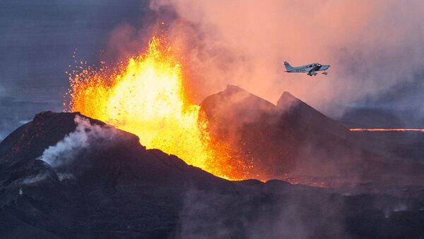 アイスランド　ファグラダルスフィヤル火山　6千年の眠りから目覚める - Sputnik 日本