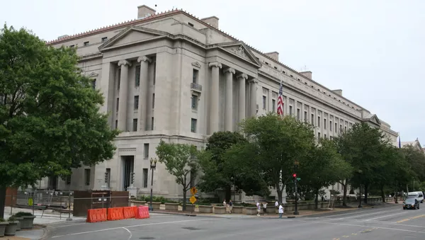 Department of Justice - Sputnik 日本