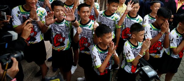 タイ洞窟のサッカー少年 タイ洞窟のサッカー少年 - Sputnik 日本