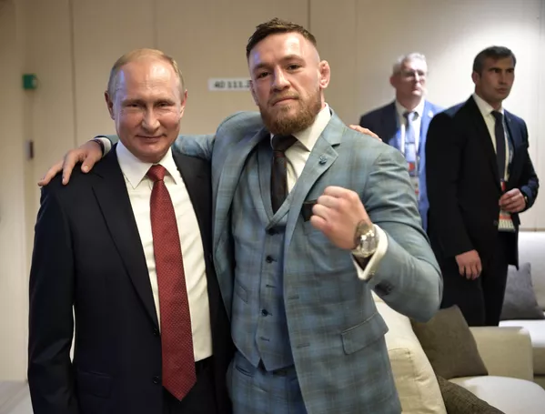 プーチン大統領とアイルランド出身の総合格闘家、コナー・マクレガー氏 プーチン大統領とアイルランド出身の総合格闘家、コナー・マクレガー氏 - Sputnik 日本