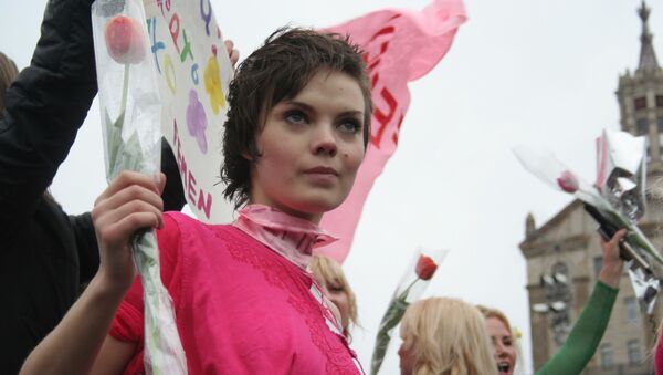 女性抗議団体Femenの創設者の1人がパリで自殺 - Sputnik 日本