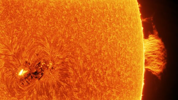 ポーランド人カメラマンの Lukasz Sujka氏は、太陽黒点を撮影した - Sputnik 日本