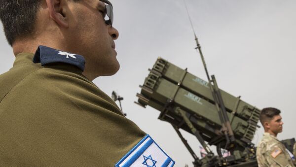 Израильские военные у ракетной установки комплекса «Пэтриот» - Sputnik 日本