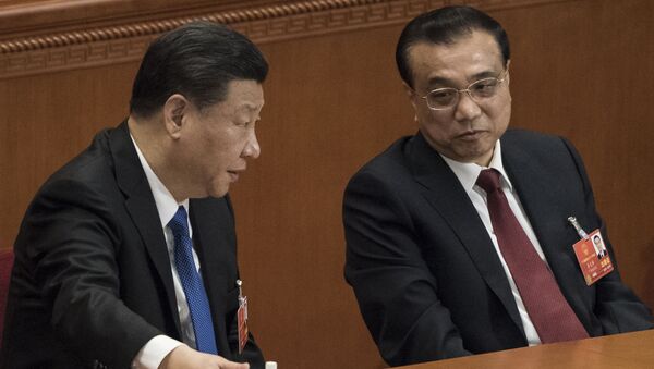 Председатель КНР Си Цзиньпин и премьер Госсовета КНР Ли Кэцян - Sputnik 日本