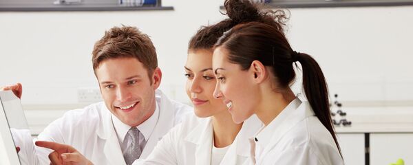 Ученые за работой Ученые за работой - Sputnik 日本