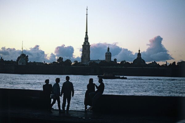 白夜のペトロパブロフスク城塞　サンクトペテルブルク、２２時 - Sputnik 日本