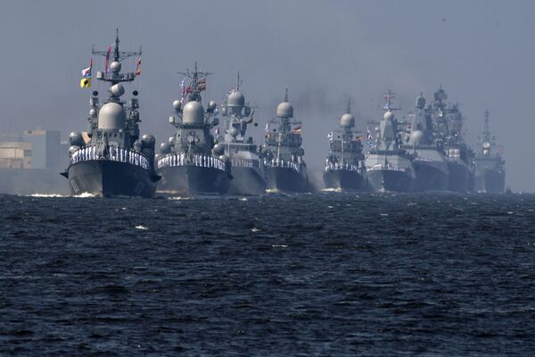 ロシア海軍の艦隊がパレードを練習。クロンシュタット、ロシア - Sputnik 日本