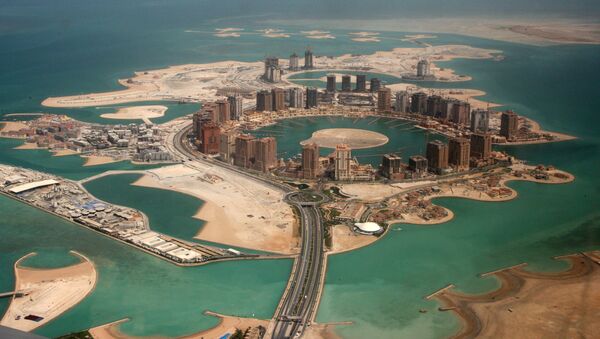 An aerial view shows the pearl Qatar project in Doha, Qatar, Thursday, April 8, 2010 - Sputnik 日本