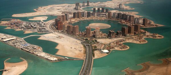 An aerial view shows the pearl Qatar project in Doha, Qatar, Thursday, April 8, 2010 - Sputnik 日本