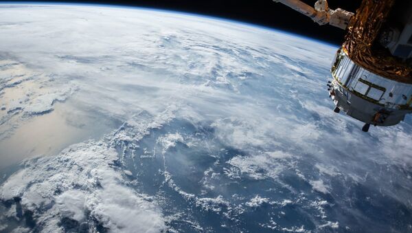 Tierra vista desde la EEI - Sputnik 日本