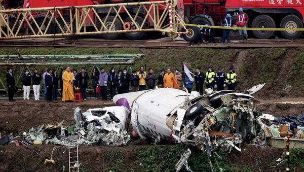 「大変！　ちがうエンジンを切ってしまった」なぜトランスアジア航空機は大破したのか - Sputnik 日本