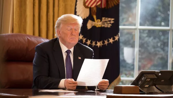トランプ大統領、選挙への介入に制裁を科す大統領令に署名