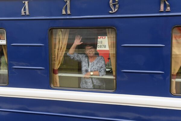 観光列車「帝国ロシア」の女性の乗客 - Sputnik 日本