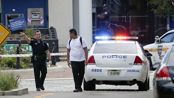 警察、米フロリダ発砲事件の容疑者の名前を発表　【写真】 - Sputnik 日本