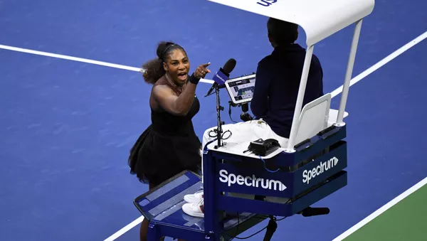 Серена  Уильямс во время оскарбления судьи в финале US Open