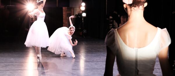 バレエ 舞台裏の世界 そこでは何が起きている? バレエ 舞台裏の世界 そこでは何が起きている? - Sputnik 日本