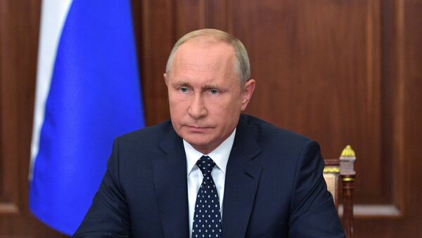 El presidente de Rusia, Vladímir Putin, explica en una comparecencia pública sus propuestas para la reforma en la edad de jubilación - Sputnik 日本