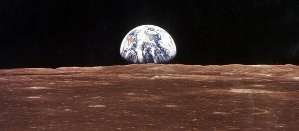 Вид на землю с луны во время экспедиции экипажа Аполлон 11 Вид на землю с луны во время экспедиции экипажа Аполлон 11 - Sputnik 日本