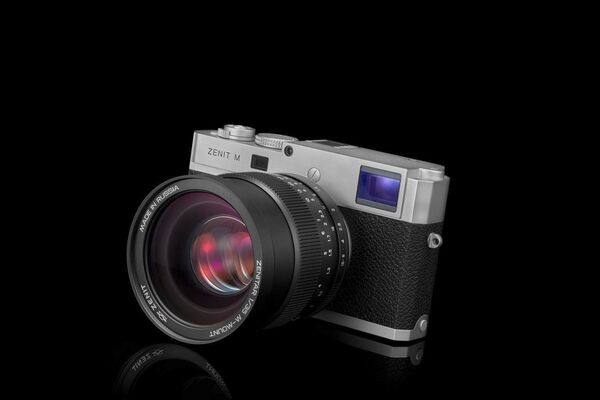 ZENIT-M ZENIT-M - Sputnik 日本