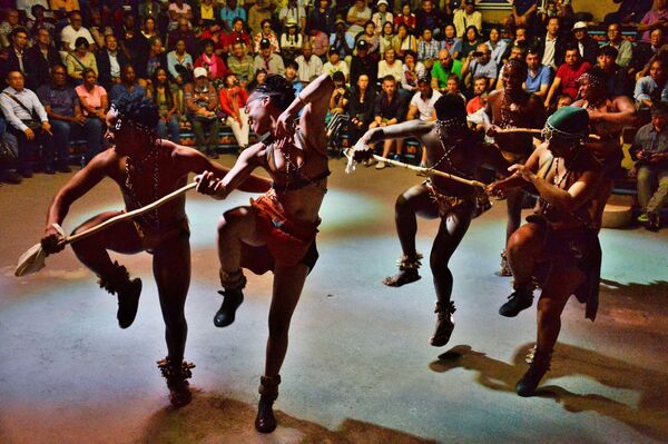 古来の民族の踊りでの歓迎　レセディー村　南アフリカ - Sputnik 日本