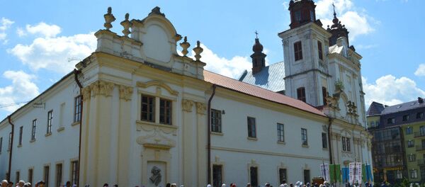 Свято-Троицкий храм в поселке Богородчаны Ивано-Франковской области Украины. Архивное фото Свято-Троицкий храм в поселке Богородчаны Ивано-Франковской области Украины. Архивное фото - Sputnik 日本