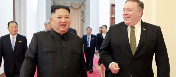 金正恩委員長とポンペオ米国務長官 - Sputnik 日本