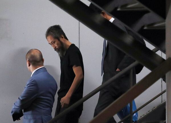 安田純平さん、成田空港に到着 - Sputnik 日本